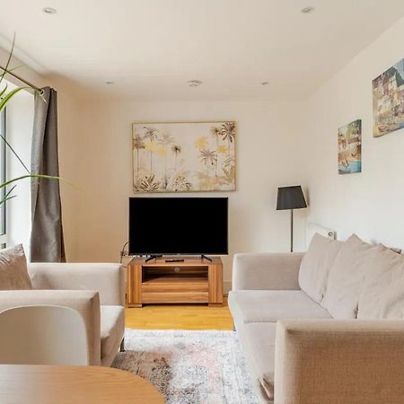Brand New Flat In Central London With Car Park Exterior photo